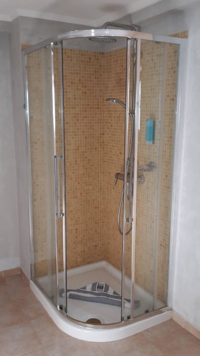 Separate Dusche Alexander Beach Hotel & Village Resort