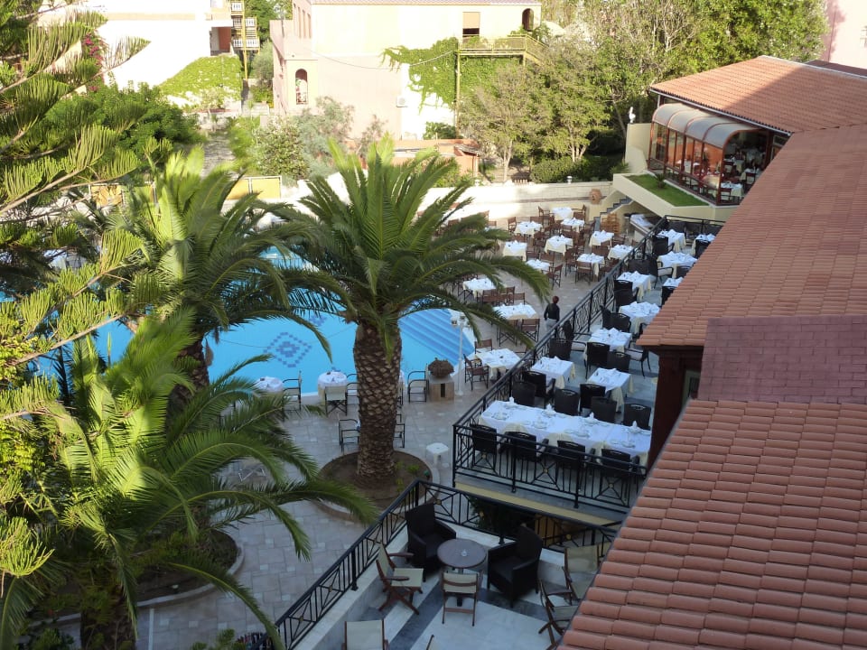 Restaurantterrasse am Pool, Barterrasse Vantaris Luxury Beach Resort