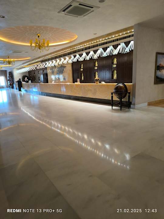 Lobby Royal Taj Mahal Hotel