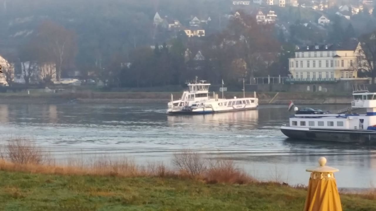 Die Fähre RheinHotel ARTE