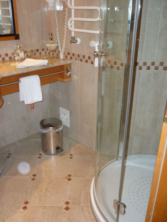 Badezimmer A-ROSA Ostseehotel Kühlungsborn