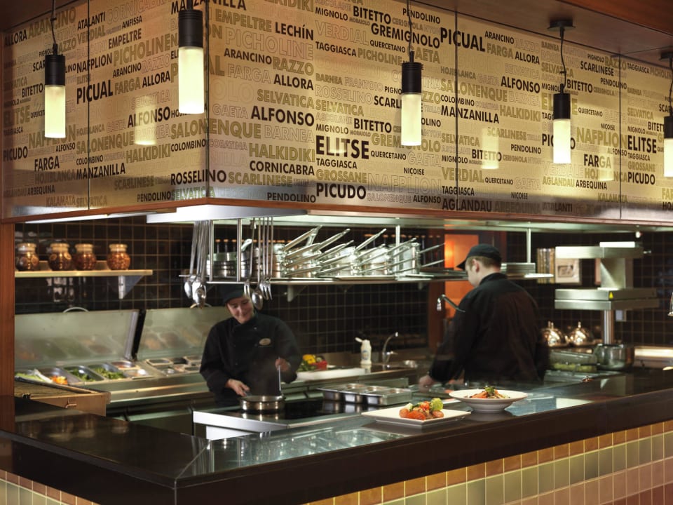 Oleo Pazzo Kitchen Delta Hotels Istanbul West