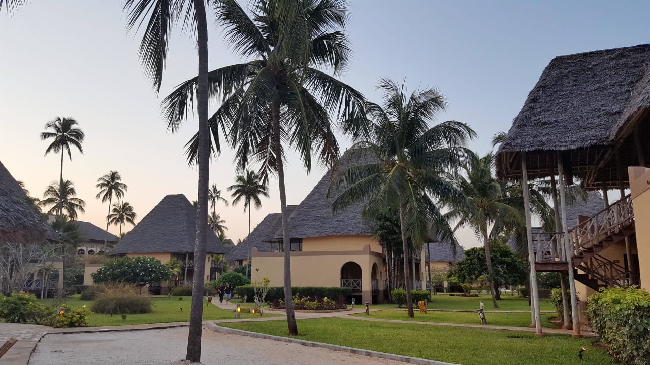 Blick in die Anlage Neptune Pwani Beach Resort & Spa