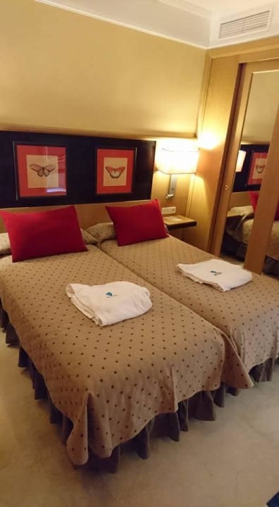 Schlafzimmer Grupotel Playa de Palma Suites & Spa