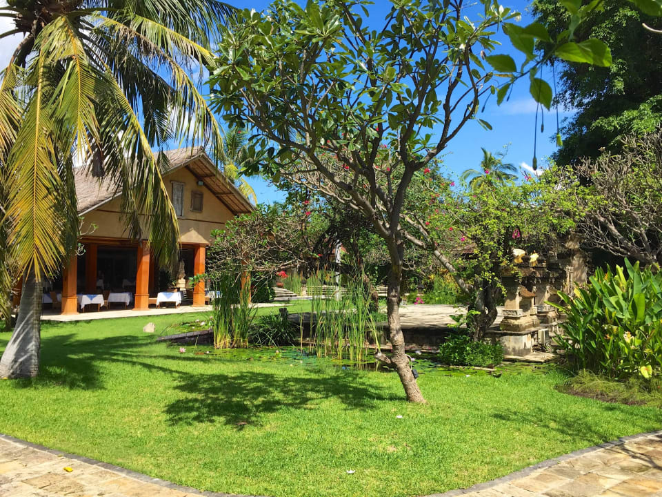 Frühstücksbereich Hotel Matahari Beach Resort & Spa