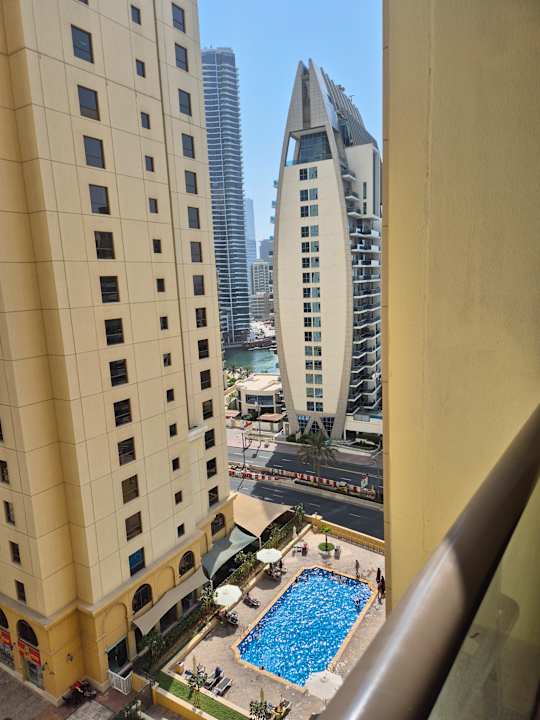 Ausblick Ramada Hotel and Suites by Wyndham Dubai JBR