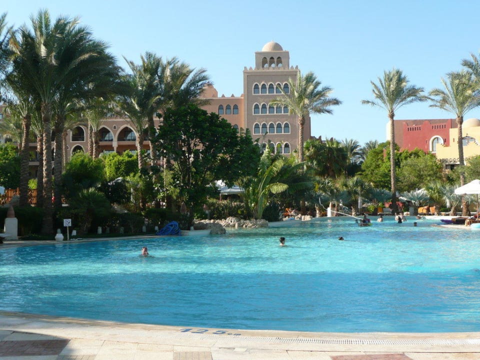 Der größte Pool für Schwimmer Makadi Palace