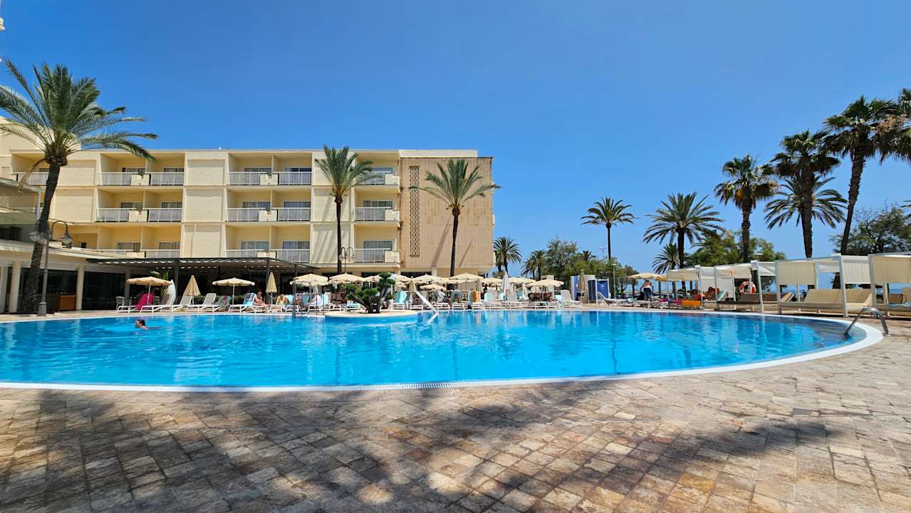 Pool CM Castell de Mar