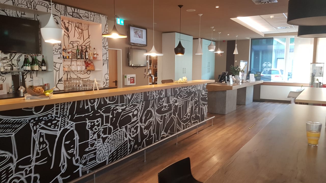 Lobby B&B HOTEL Fulda-Hbf