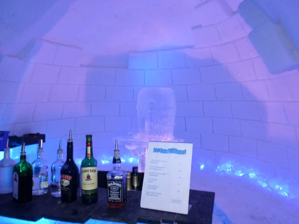 Eisbar Lapland Hotels SnowVillage