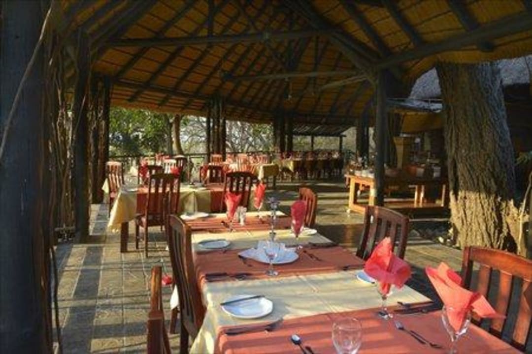 Restaurant Namushasha River Lodge