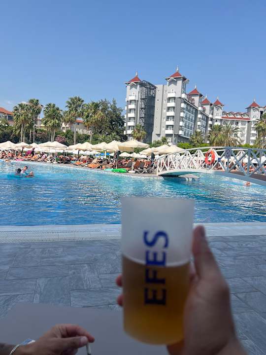 Pool Side Mare Resort & Spa