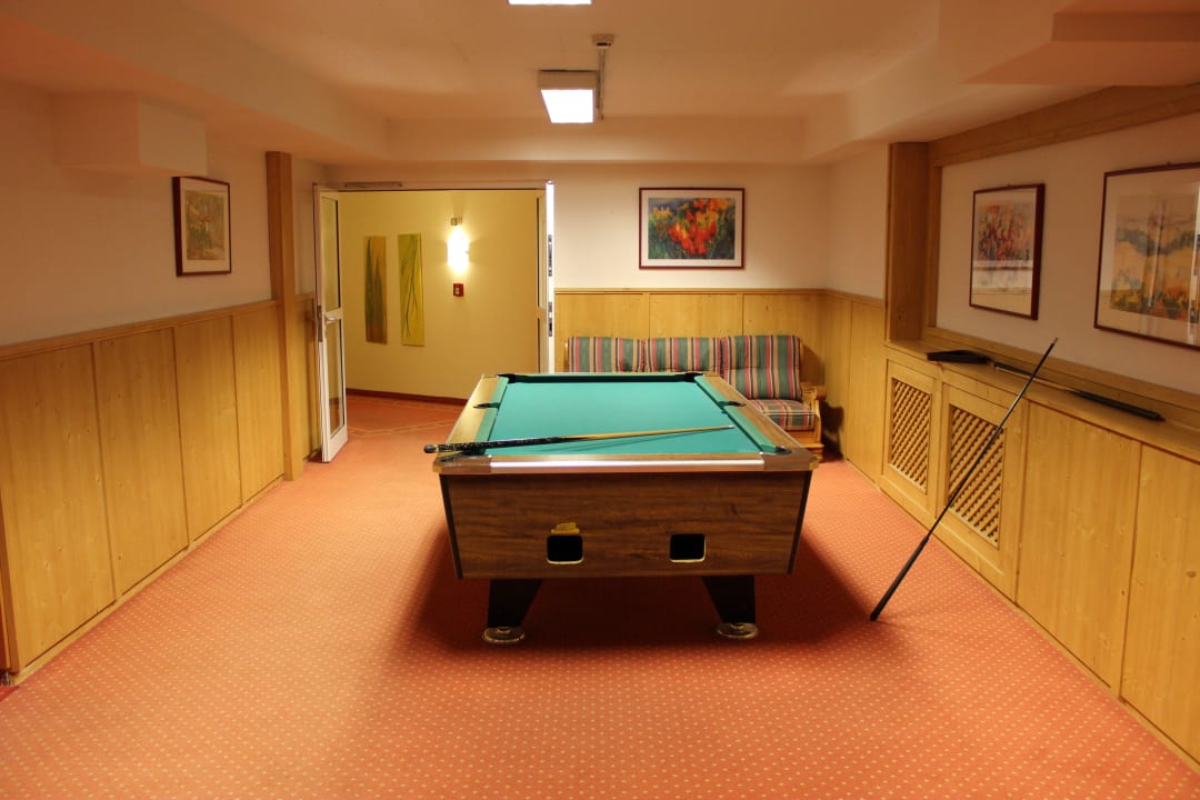 Billardraum POST Family Resort