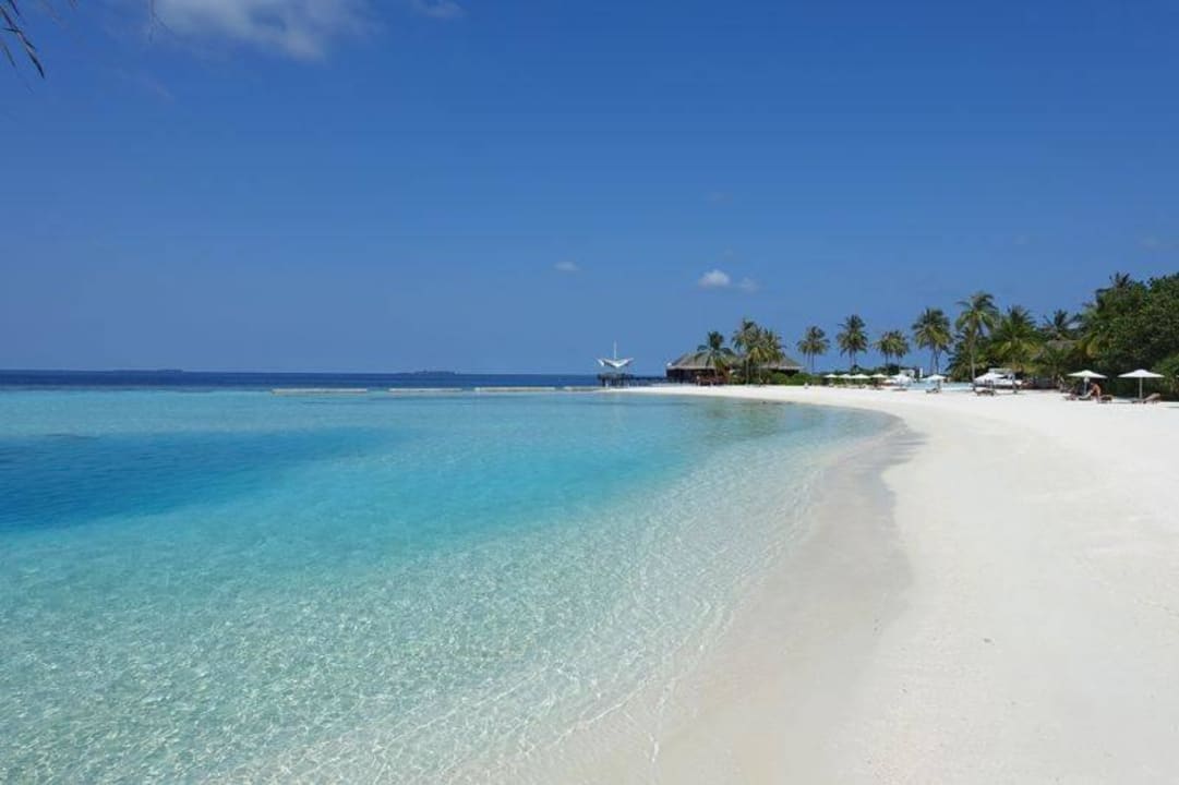 Traumstrand Outrigger Maldives Maafushivaru Resort