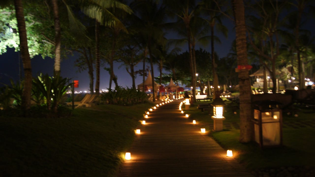 Kerzen am Abend InterContinental Bali Resort