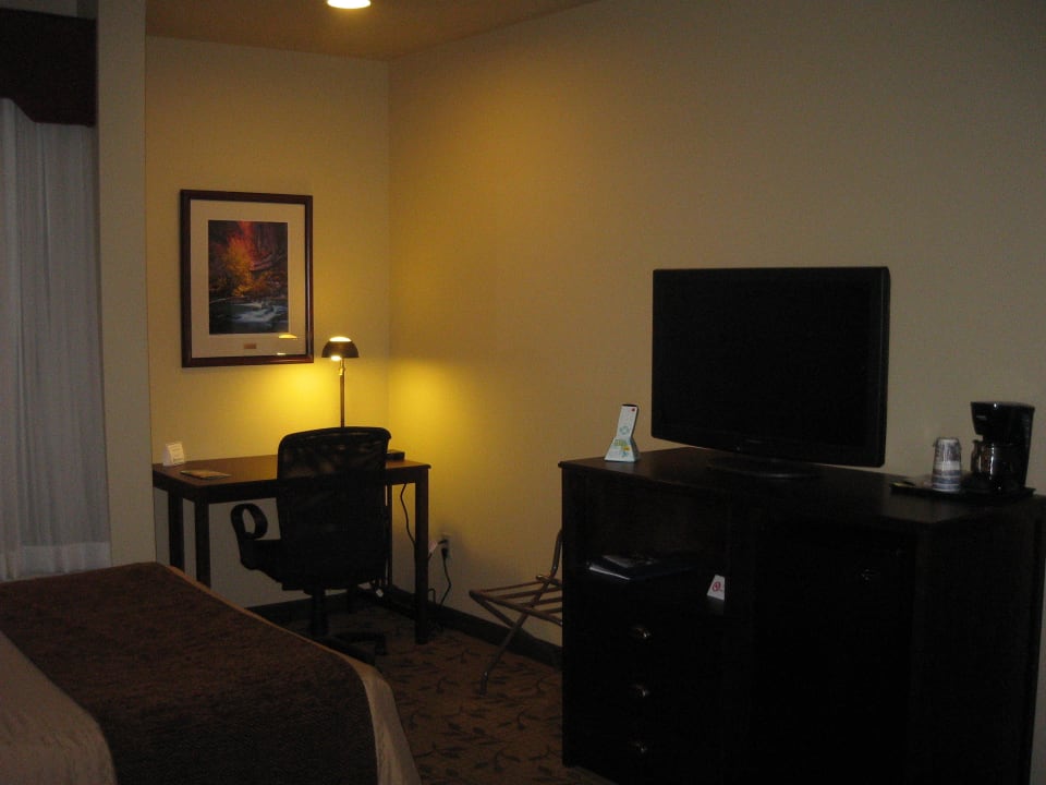 TV Holiday Inn Express Springdale - Zion National Park Area