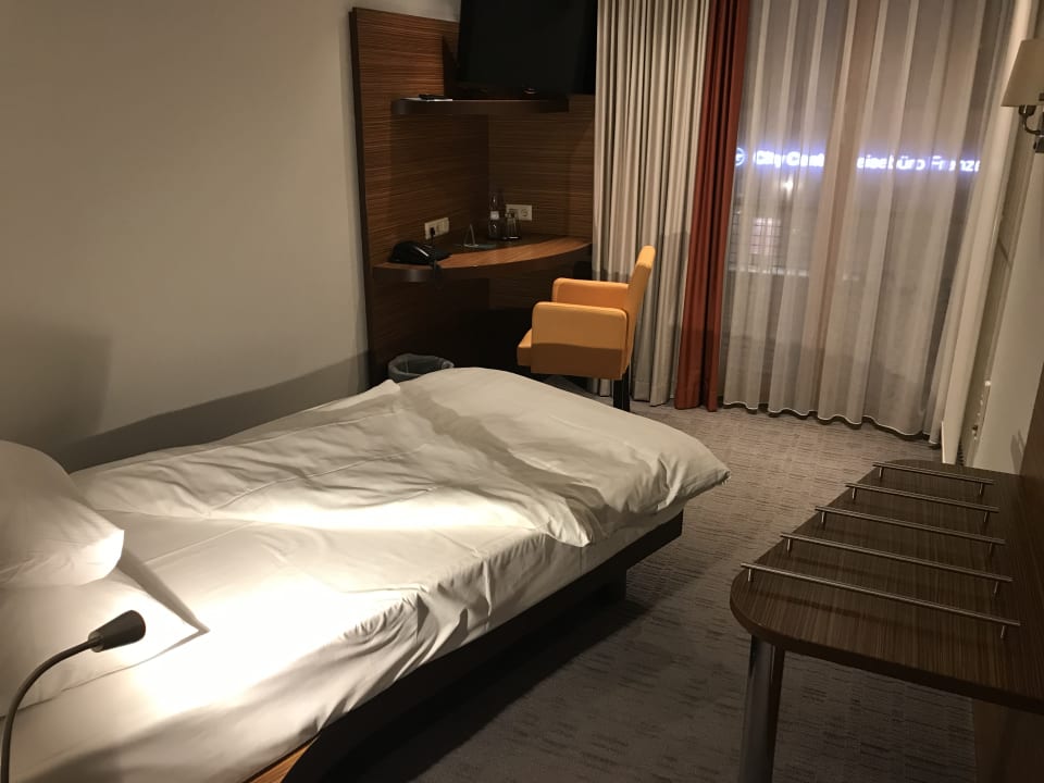 Zimmer Kommerzhotel Köln