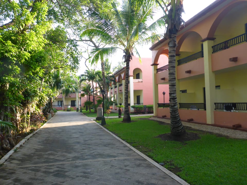 Außenansicht Hotel Riu Tequila