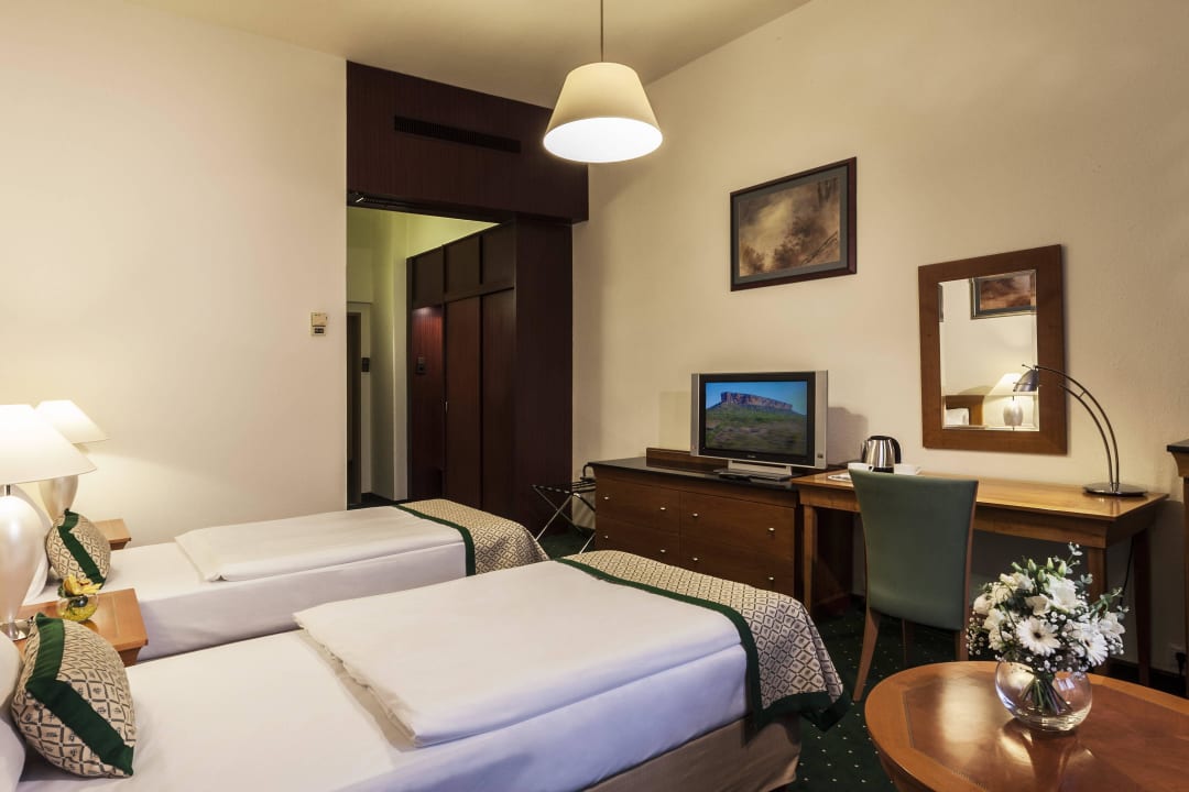 Superior twin room Danubius Hotel Hungaria City Center