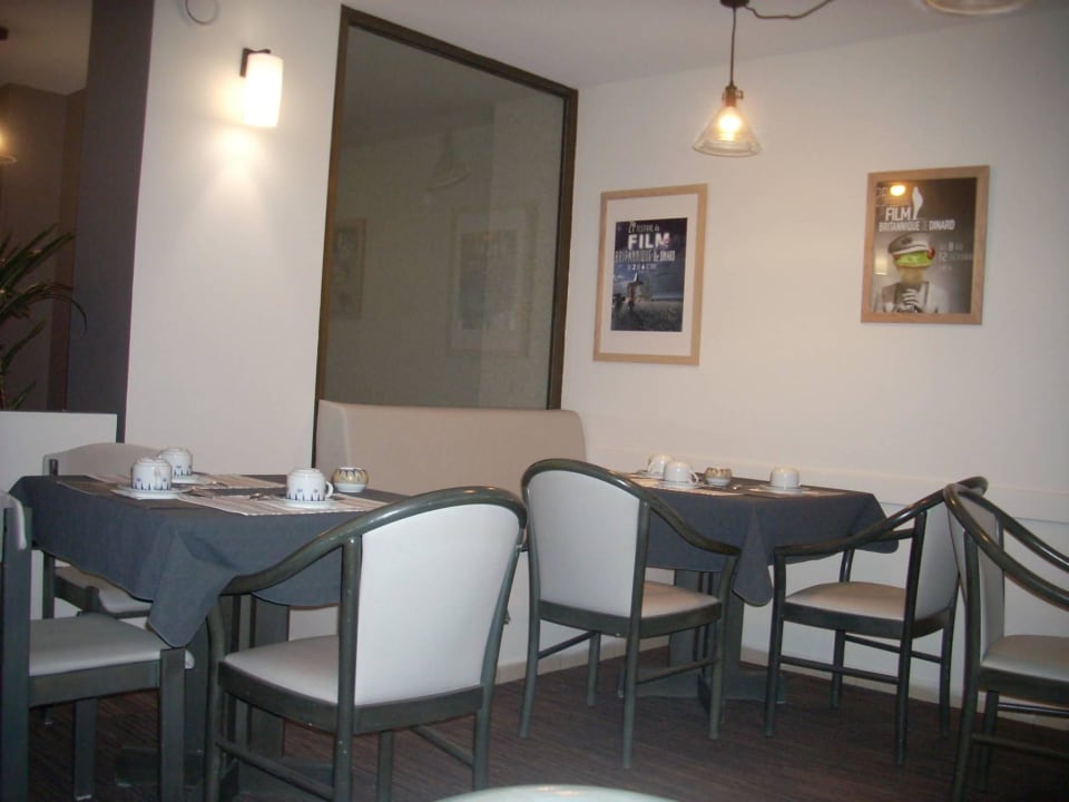 Salle petit-dejeuner Inter Hotel Le Crystal