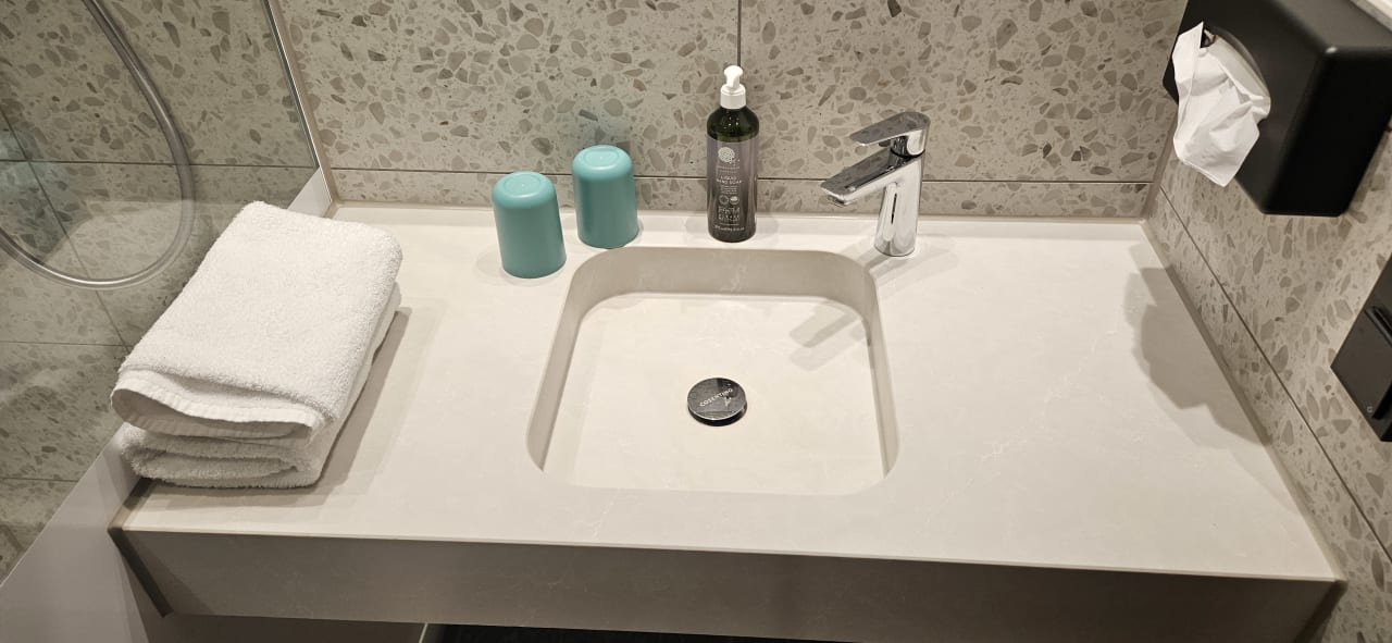 Zimmer LOGINN Hotel Berlin Airport