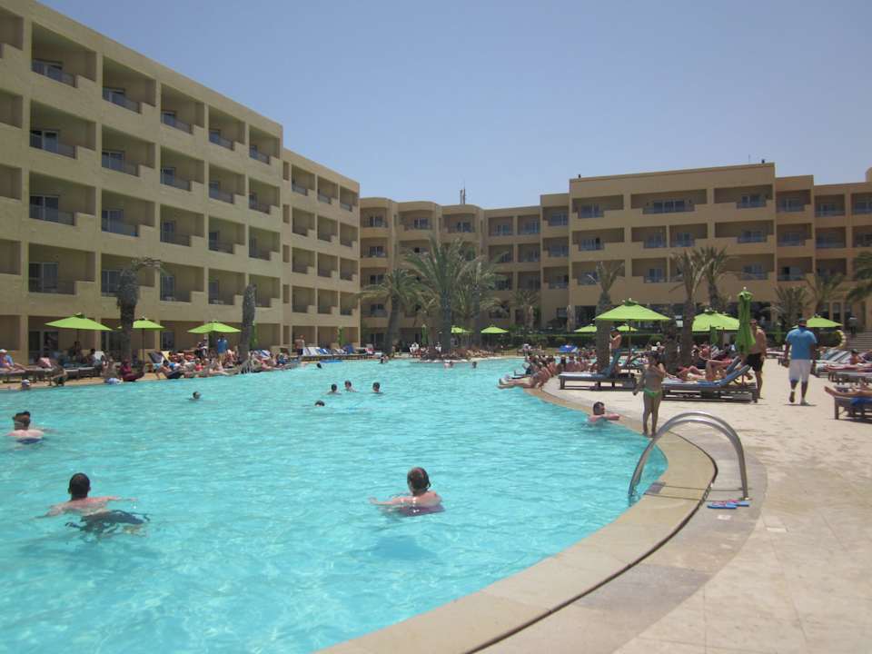 Poolanlage  Hotel Rosa Beach