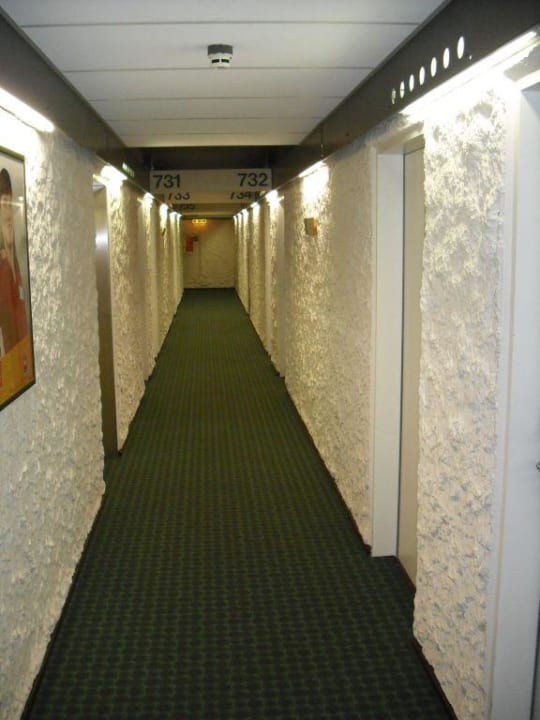 Der Hotelflur der 7. Etage Hotel Ibis Frankfurt Centrum