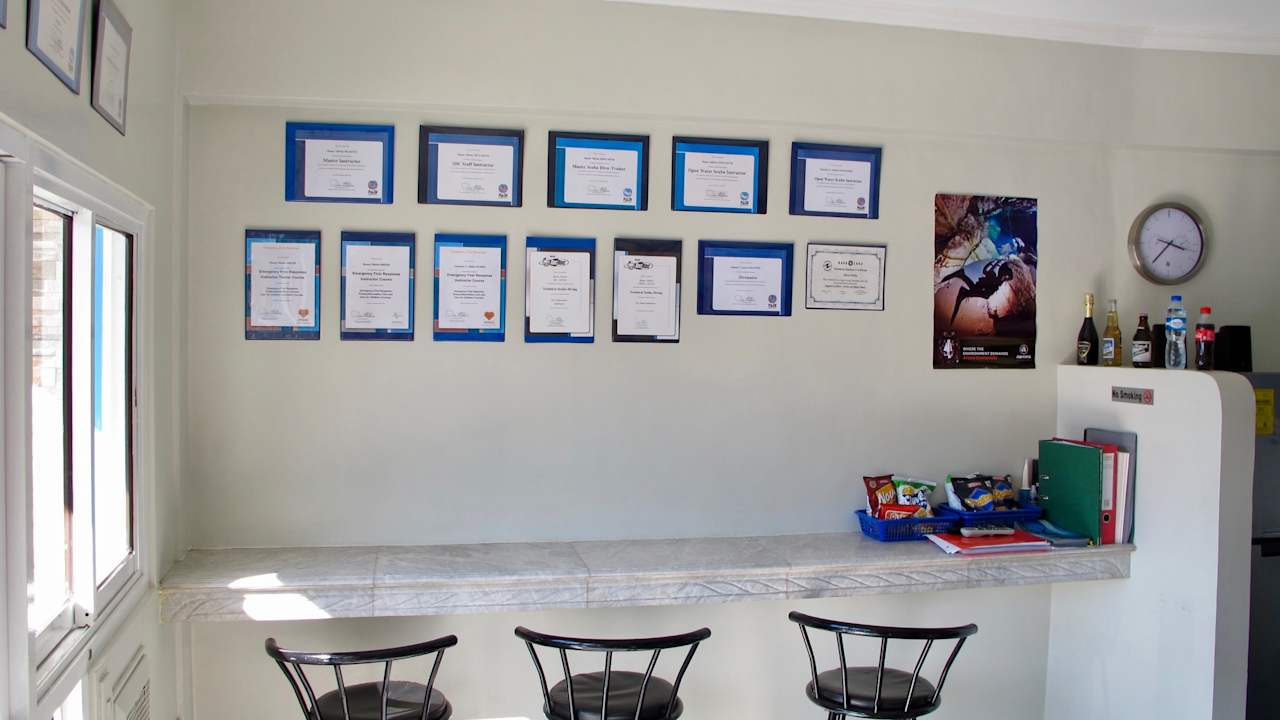 Lobby Romblon Fun Divers & Inn