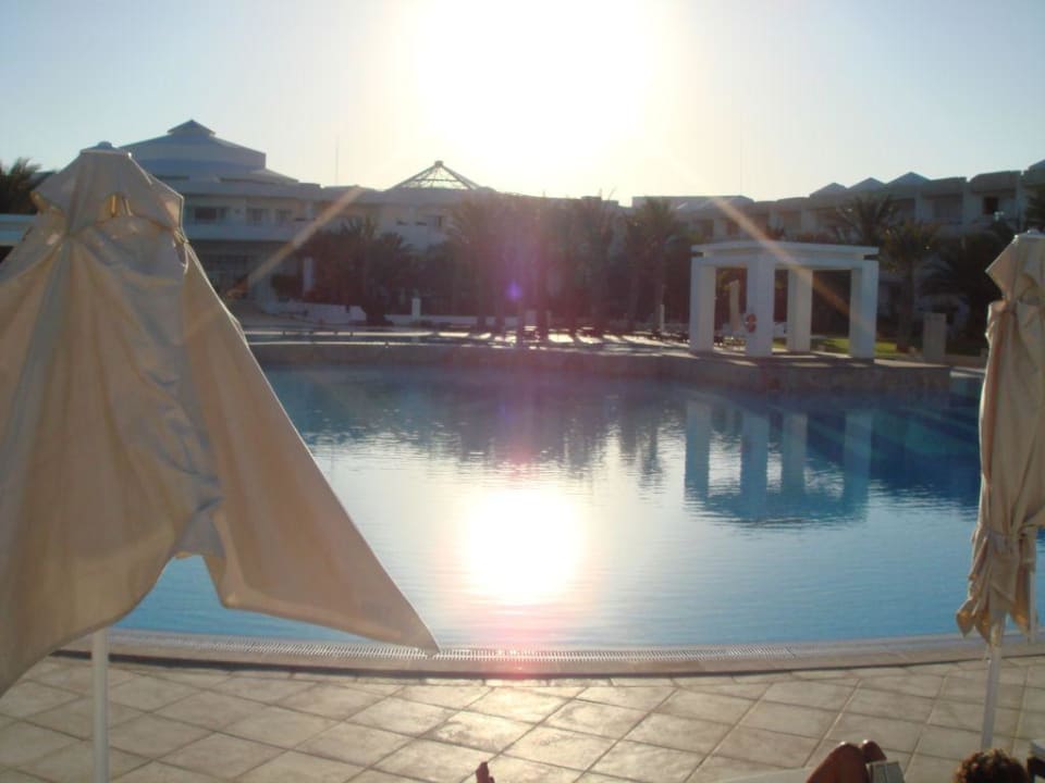 Aussenpool Radisson Blu Palace Resort & Thalasso Djerba