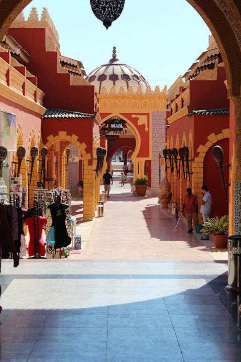 Центральная аллея Pickalbatros Alf Leila Wa Leila Resort - Neverland Hurghada