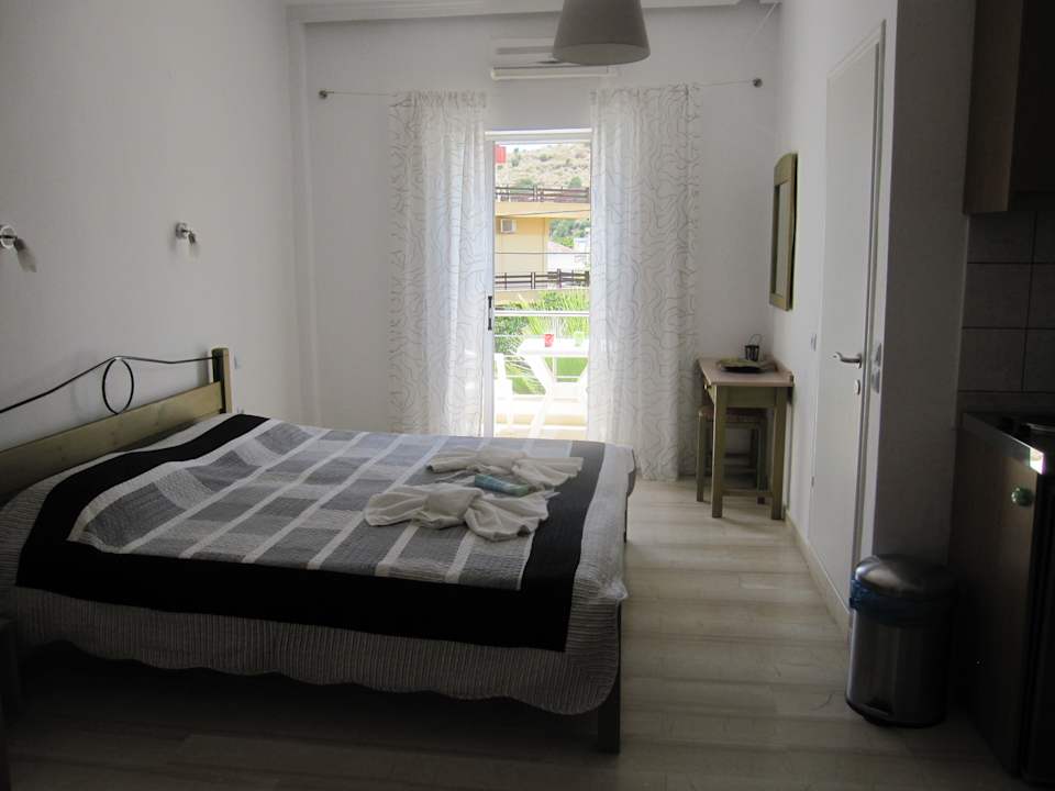 Zimmer Lion-Suites Kalyves