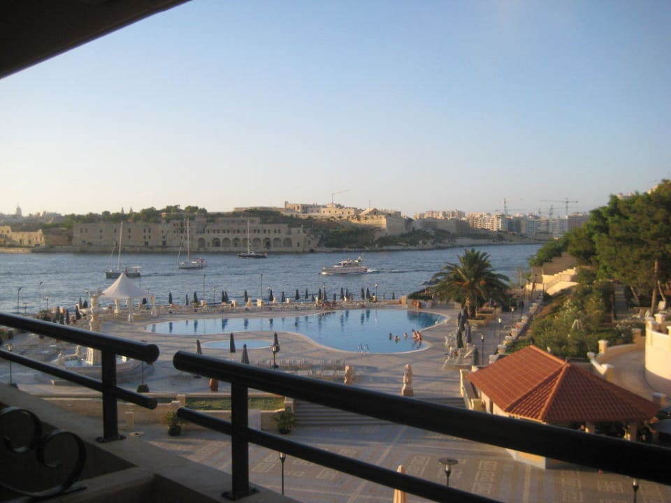 Ausblick vom Balkon Grand Hotel Excelsior Malta