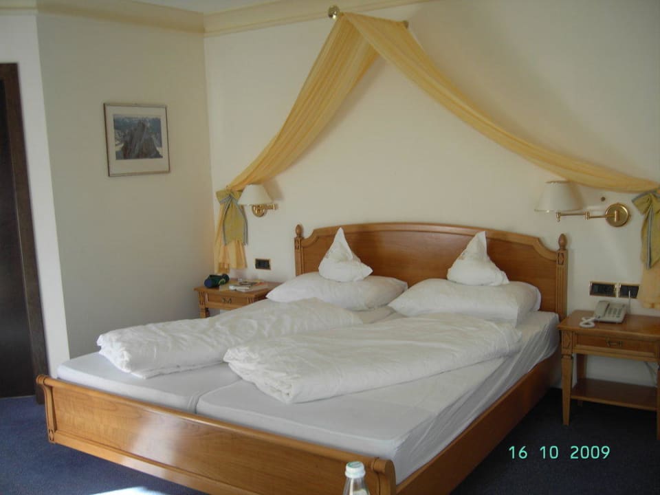 Zimmer Kronplatz-Resort Hotel Kristall