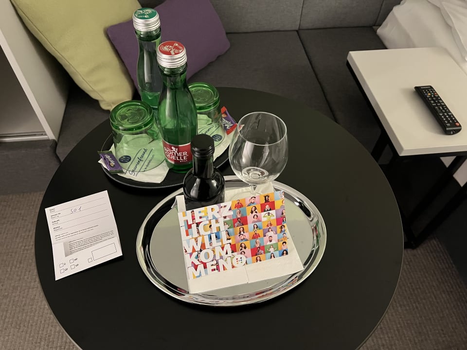Zimmer H+ Hotel Wien