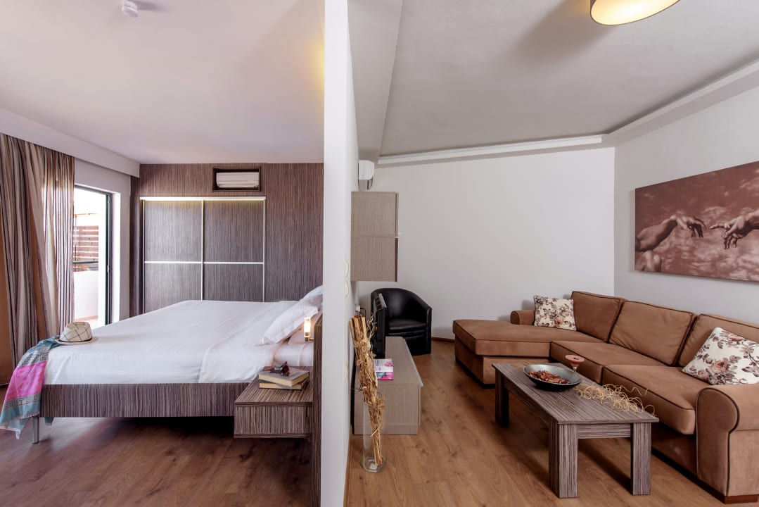 Zimmer Eurohotel Katrin Suites - Adults only