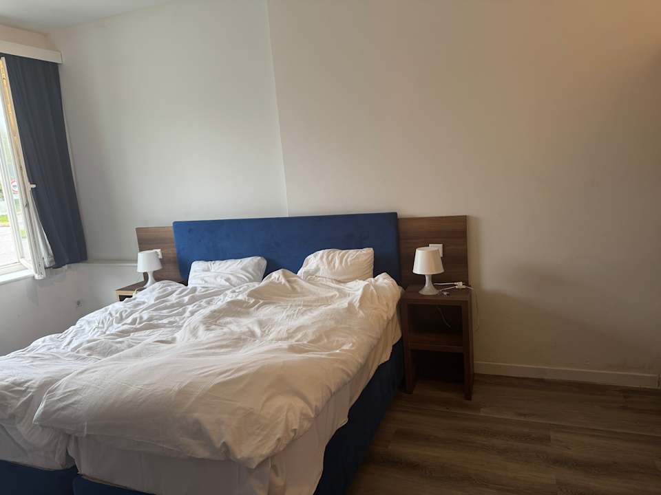 Zimmer Bettkästchen Garni-Hotel