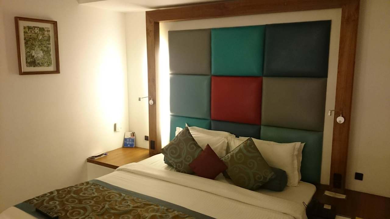 Room with double bed The Promenade