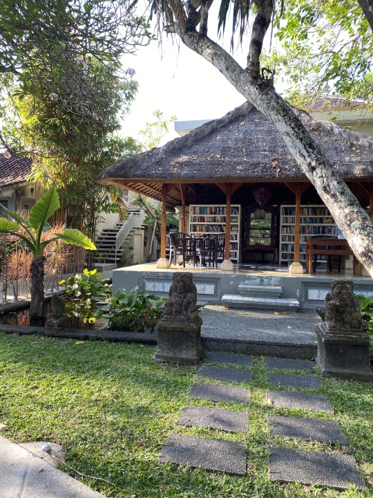 Gartenanlage Segara Village Hotel