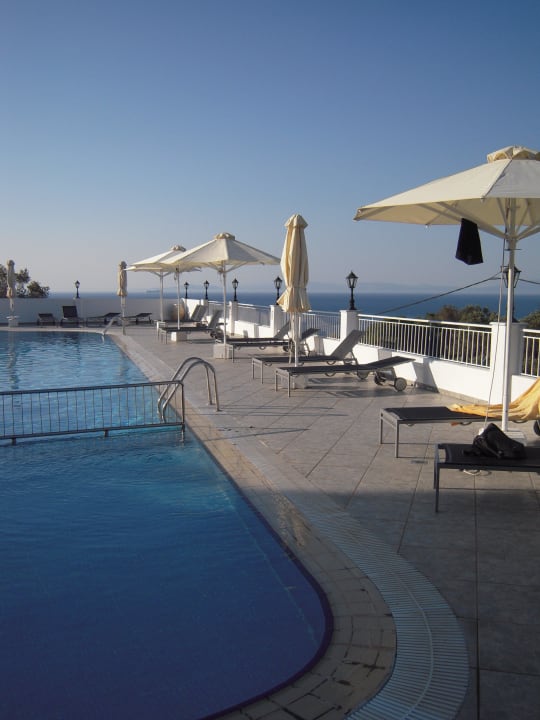 Blick vom Pool auf Meer Hotel Kalidon Panorama
