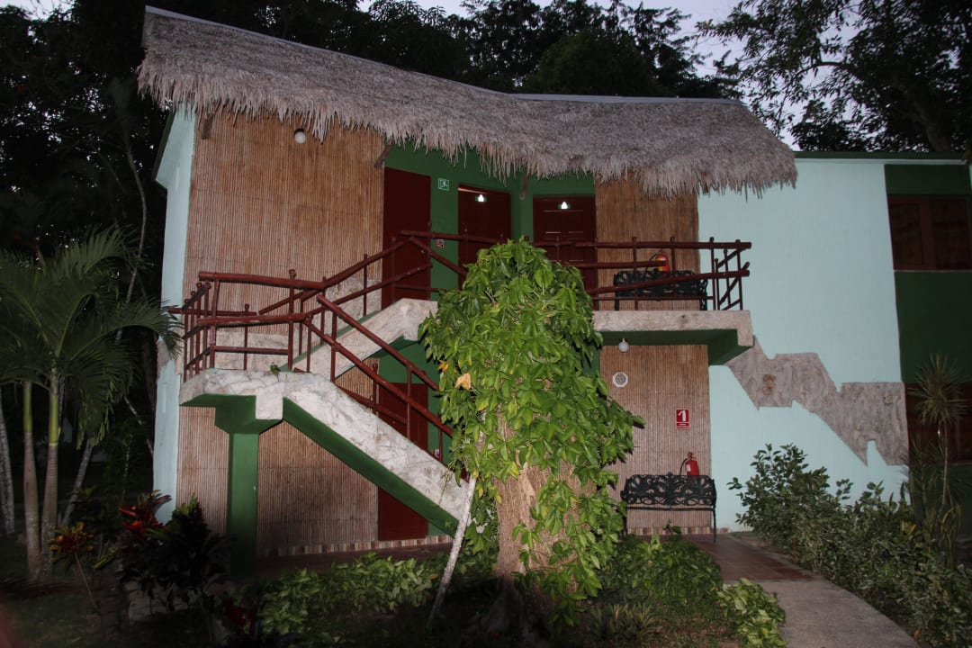 Außenansicht Bungalow Hotel Los Caneyes