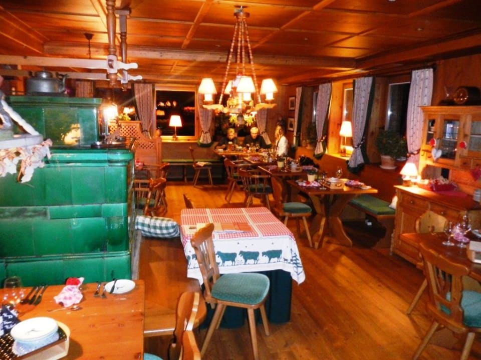 Stube-Kachelofen Hotel Schlehdorn