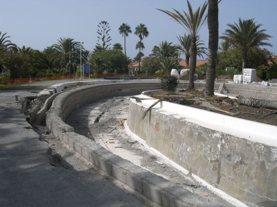 Pool wird saniert! Sun Club Playa del Ingles