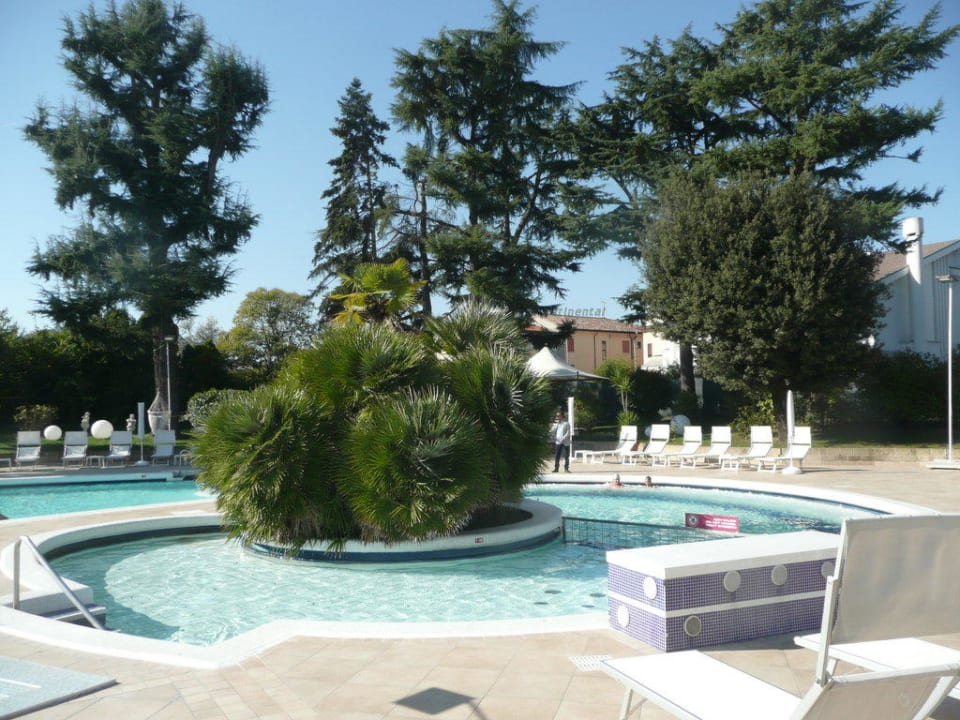 Am Pool Hotel Mioni Royal San