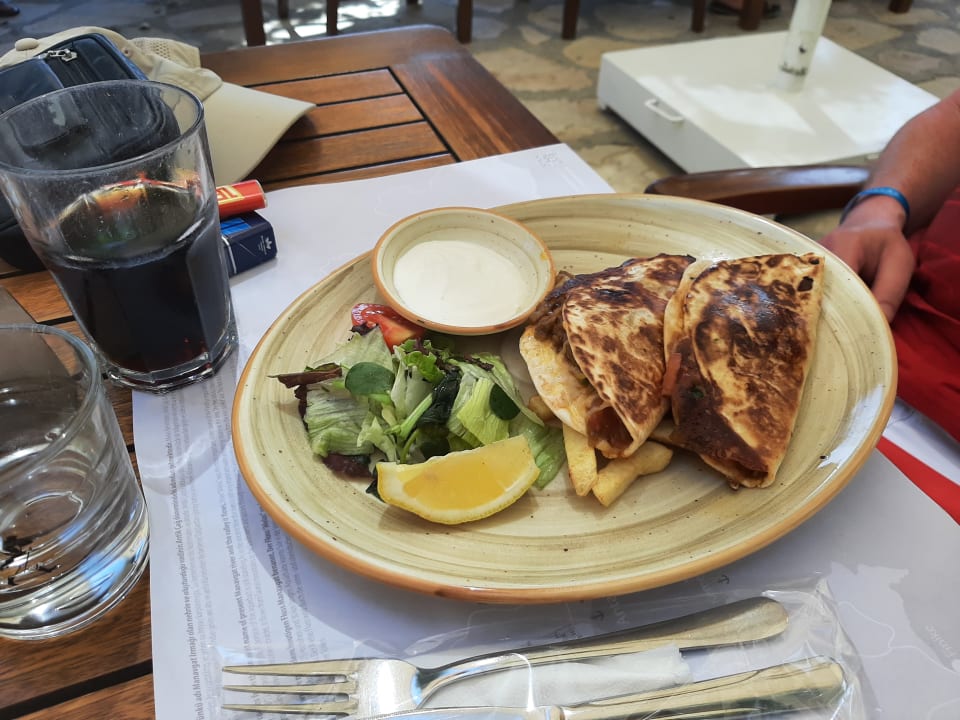 Gastro Melas Resort Hotel