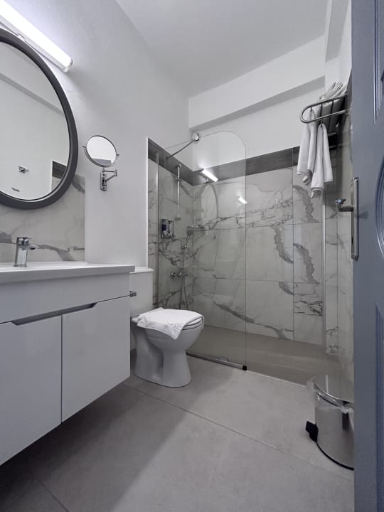 Zimmer Royal Goddess, Walled City famagusta