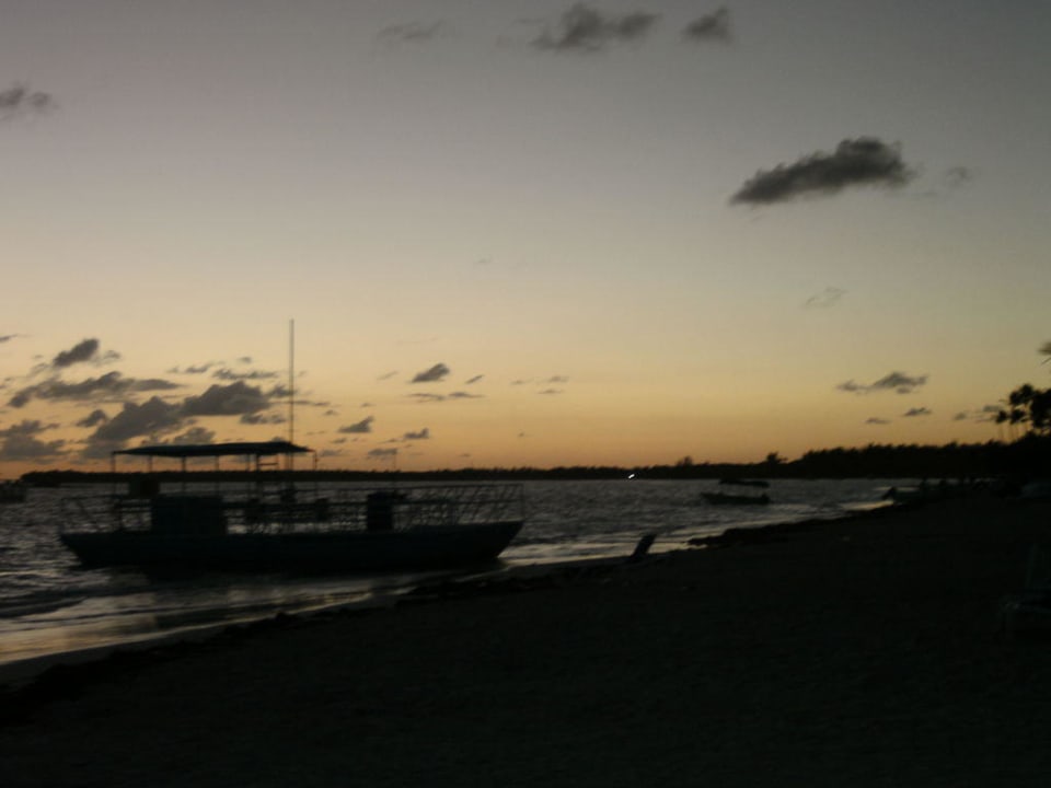 Vor dem Sonnenaufgang um 6 Uhr Villas Bavaro Resort & Spa