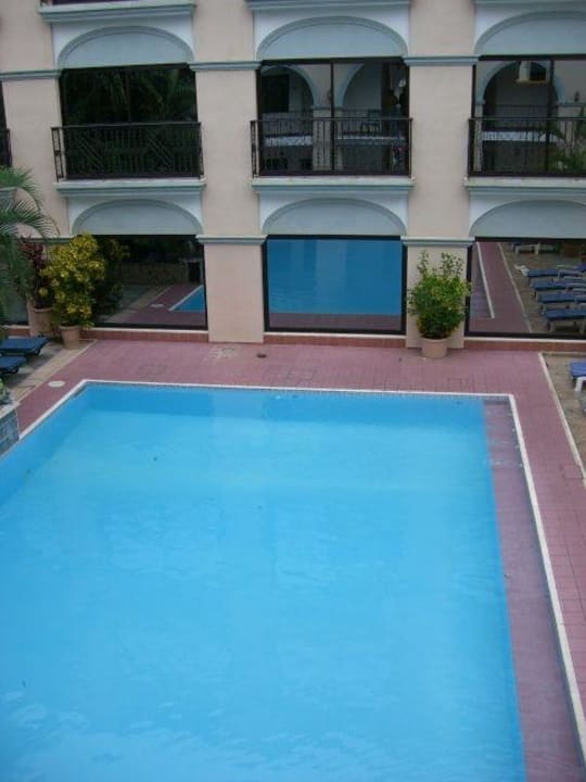 Pool Hotel Doralba Inn