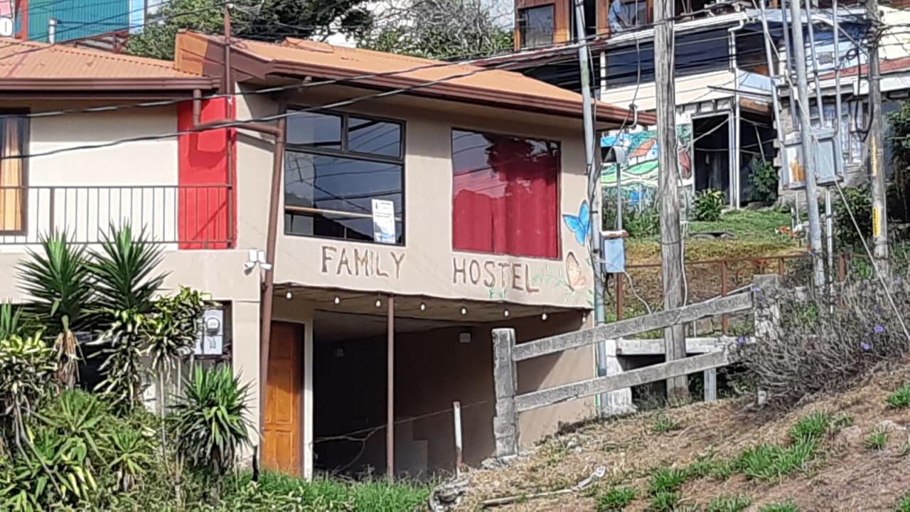 Außenansicht Monteverde Family Hostel