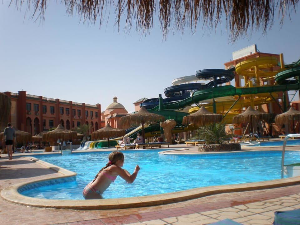 Pool mit Rutschen Pickalbatros Aqua Park Resort - Hurghada