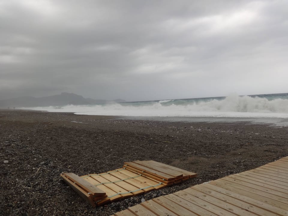 Starker Wellengang Atrium Palace Thalasso Spa Resort & Villas